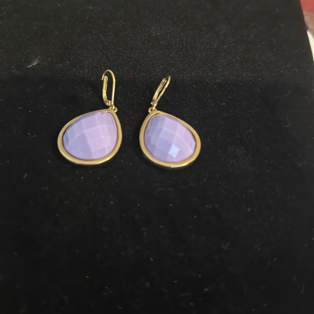 T Tahari Hanging Clasp Pierced Earrings Lilac Stone 18$